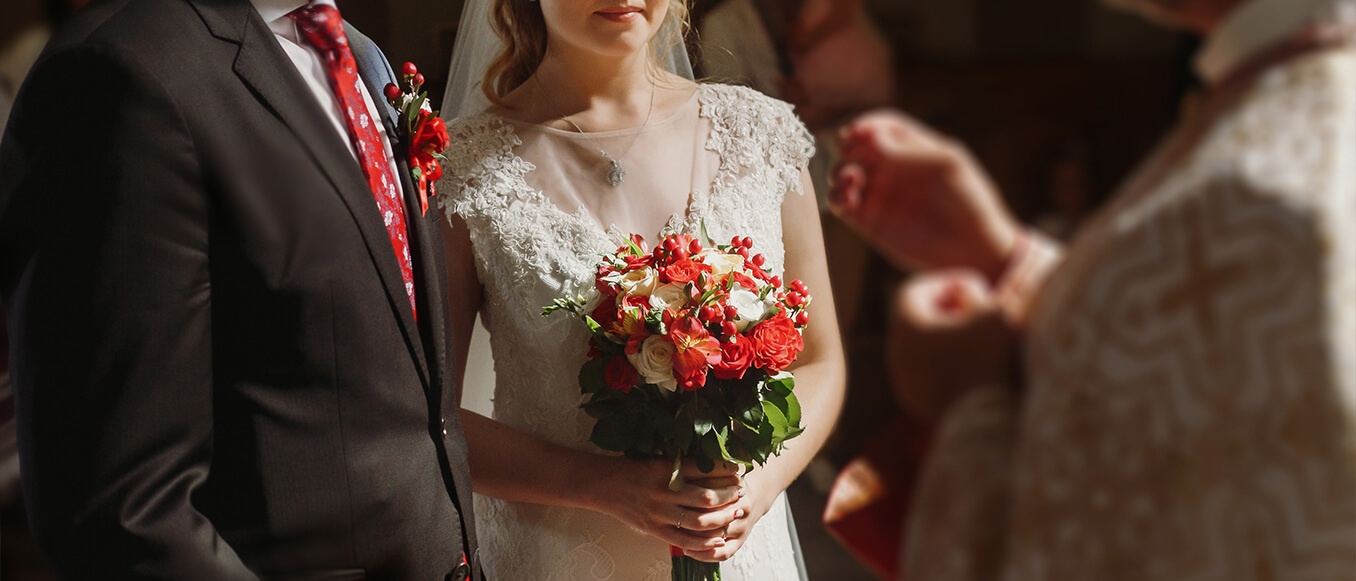 Guide to Choosing Your Wedding Videographer Through Ratings and Reviews